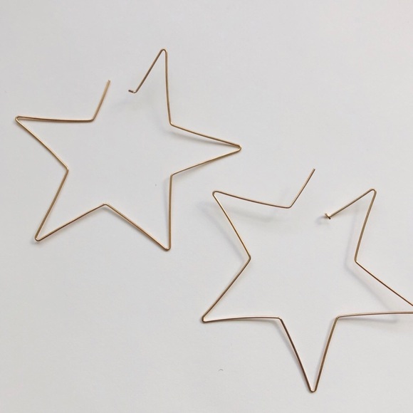▪️Last One: Gold tone star hoops. - Picture 4 of 7